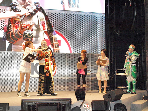 【TGS2011】生中継で全国が注目!コーエーテクモブースの「コーエーテクモ コスプレコンテスト in TGS2011」をスペシャルレポ!-5