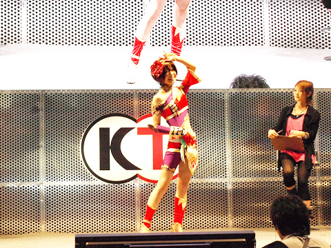 【TGS2011】生中継で全国が注目!コーエーテクモブースの「コーエーテクモ コスプレコンテスト in TGS2011」をスペシャルレポ!-12