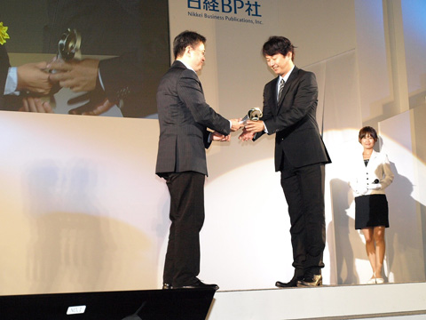 【TGS2011】日本ゲーム大賞2011「フィーチャー部門」授賞式レポ-7