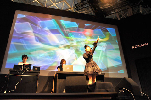 【TGS2011】『ポップンミュージック ポータブル2』イベント開催-4