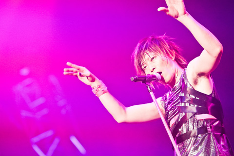 GRANRODEOが2度目の武道館公演！『GRANRODEO LIVE 2011 G6 ROCK☆SHOW ～SUPERNOVA FEVER～』レポート-4