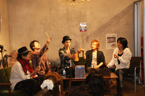 カフェで公演前の姫君たちとお茶を！ニコニコミュージカル＃007『源氏物語』トークイベントレポート！キャストの大河元気さん、Kimeruさん 、平田裕一郎さん、広瀬友祐さん、川隅美慎さんの素顔がここに！-9