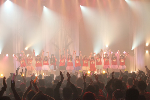 アフィリア・サーガ・イーストがZEPP TOKYOでクリスマスライブ！--「聖ナル2ndワンマンLive 2011」でオーディエンスにかけた魔法を皆さんにもおすそわけ♪-15