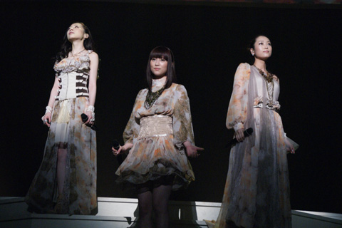 渋谷でついにファイナル！　「Kalafina LIVE TOUR 2012 “After Eden”」インタビュー会見レポート！　Wakanaさん、Keikoさん、Hikaruさんが熱い胸中を激白！の画像-5