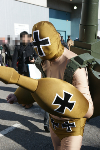 【WF2012冬】山の神から自衛隊ミクまで！　ワンフェスネタ・インパクト系コスプレ紹介-17