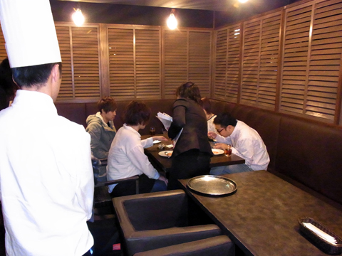 「ACE2012」オリジナルフードメニュー試食会に潜入！　人気アニメをイメージしたフードメニューは要注目！-1