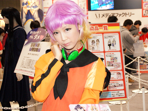 【ACE2012】メディアファクトリーブースでは、人気アニメのヒロインコスプレイヤーがお出迎え！新作グッズの販売は春新番のPVも大公開！-10