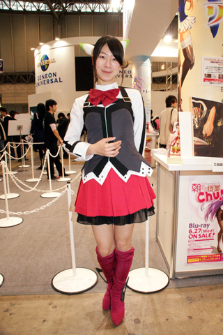 【ACE2012】メディアファクトリーブースでは、人気アニメのヒロインコスプレイヤーがお出迎え！新作グッズの販売は春新番のPVも大公開！-13