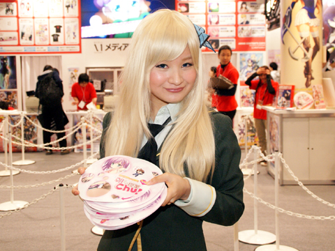 【ACE2012】メディアファクトリーブースでは、人気アニメのヒロインコスプレイヤーがお出迎え！新作グッズの販売は春新番のPVも大公開！-14