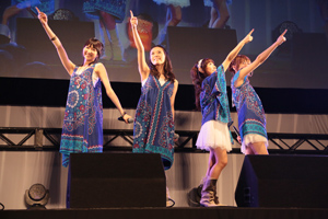 【ACE2012】スフィアによる主題歌「Non stop road」初披露も！　『夏色キセキ』ステージをレポート-3