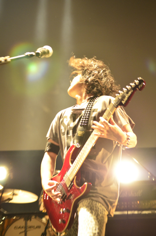 「森久保祥太郎 LIVE 2012 ～心・裸・晩・唱～ Phase2」力がみなぎる刺激的なライブをお届け！の画像-13