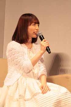 【ACE2012】竹達さんと花澤さんがアーティストデビューについて語る！　「ゆーいちのまんま2」ステージをレポート！-16