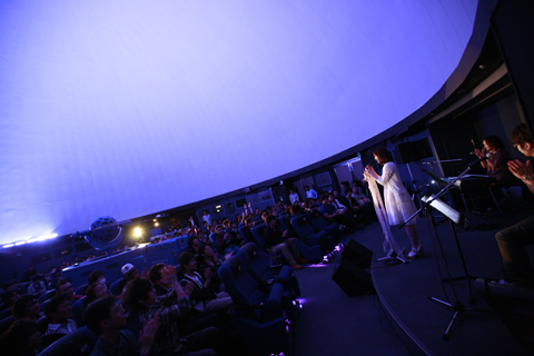 星空の下、花澤香菜さんと過ごすひと時！　1stシングル『星空☆ディスティネーション』発売記念スペシャルイベントレポート！　花澤さんが星空解説にも挑戦！-4