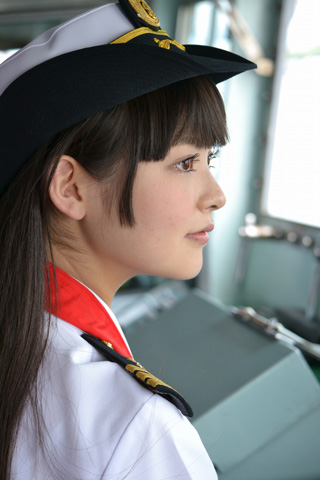 護衛艦で人気声優、上坂すみれが1日艦長体験！-4