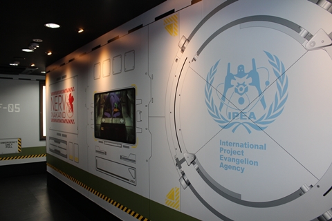 『ヱヴァンゲリヲン新劇場版』の世界観をテーマとした「ヱヴァンゲリヲンルーム」を展開するカラオケ店舗『JOYSOUND中野』がオープン！　前日潜入捜査レポート。-2