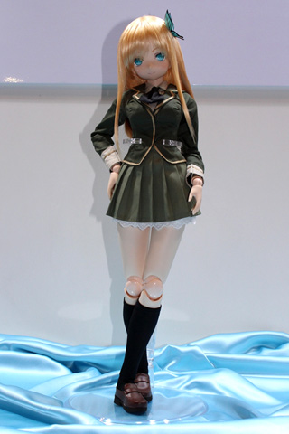 【WF2012夏】美麗なドールが並ぶazoneエンタープライズブース フォトレポート-2