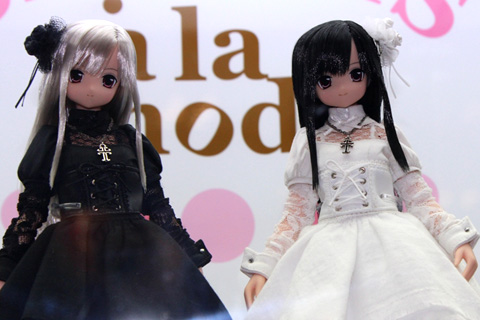 【WF2012夏】美麗なドールが並ぶazoneエンタープライズブース フォトレポート-17