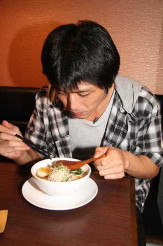 高橋広樹さんがプロデュースしたラーメンが食べられる！　「麺や桃兎（ももっと）」が9月15日限定で開店!!-3