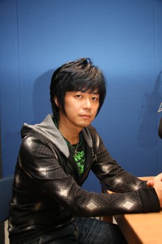 今度は料理で対決だ！　『アルカナ・ファミリア -フェスタ・レガーロ-』が2012年発売決定！　出演キャスト連続インタビュー企画　ジョーリィ役・遊佐浩二さん編-1