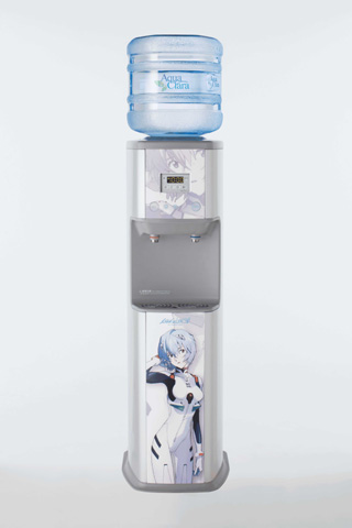 『ヱヴァンゲリヲン新劇場版：Q』がアクアクララの宅配水に登場！ワンシーンをパネルにあしらったアイテムが新発売！-6