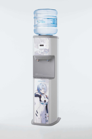 『ヱヴァンゲリヲン新劇場版：Q』がアクアクララの宅配水に登場！ワンシーンをパネルにあしらったアイテムが新発売！-7