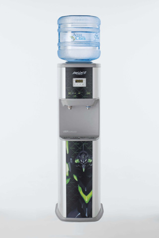 『ヱヴァンゲリヲン新劇場版：Q』がアクアクララの宅配水に登場！ワンシーンをパネルにあしらったアイテムが新発売！-12