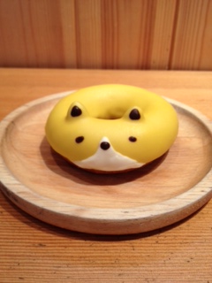 『タベモノ戦線異状ナシ』最新コミックス2巻発売！　ドーナツショップ「フロレスタ」とのコラボレーションで、黒川やカトーがドーナツに!!-3