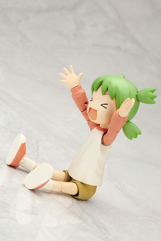 破天荒少女「小岩井よつば」がプラキットになって大暴れ！　クマのジュラルミンのほか、コミック11巻に登場したシャボン玉器やカメラも付属！-5