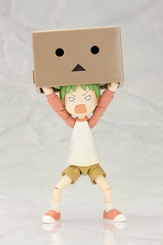 破天荒少女「小岩井よつば」がプラキットになって大暴れ！　クマのジュラルミンのほか、コミック11巻に登場したシャボン玉器やカメラも付属！-13