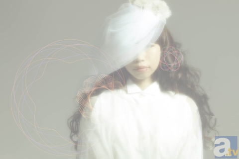 2013年1月放送開始のテレビアニメ『AMNESIA』OPテーマとなるやなぎなぎ『Zoetrope』のジャケ写公開＆配信スケジュール、初OA情報公開！-1