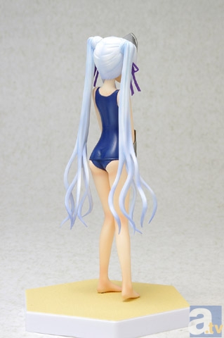 ウェーブのフィギュアシリーズに『これはゾンビですか?』の「ユー」がスクール水着姿で登場!-2