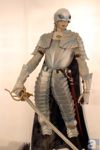 映画『ベルセルク 黄金時代篇III 降臨』の公開を記念した展示会、映画「ベルセルク 黄金時代篇」展が開催中! 実寸大「ドラゴンころし」も見れちゃいます!-10