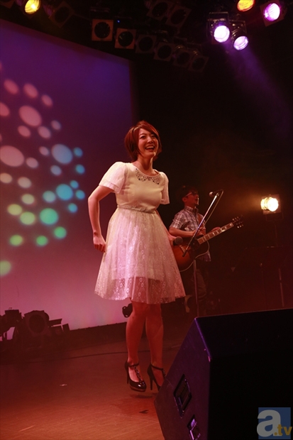 花澤香菜さん4thシングル『Silent Snow』発売記念ミニライブ＆トークイベントオフィシャルレポート！　2月20日発売1stフルアルバム『claire』のジャケットも公開!!-2