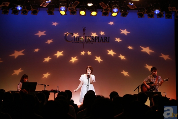 花澤香菜さん4thシングル『Silent Snow』発売記念ミニライブ＆トークイベントオフィシャルレポート！　2月20日発売1stフルアルバム『claire』のジャケットも公開!!-7