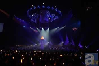 2年ぶりのフルオーケストラライブ「NANA MIZUKI LIVE GRACE 2013 -OPUS II-」が開幕！　最後には水樹奈々さん自身によるアルパ演奏も披露!!-5