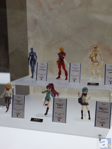 【WF2013冬】グッドスマイルカンパニーブース　フォトレポその12！　マブラヴ オルタナティブ、魔法少女まどか☆マギカ、ひだまりスケッチ×ハニカム、魔法少女リリカルなのはなどのフィギュアを紹介！　-8