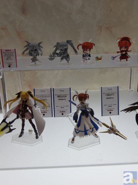 【WF2013冬】グッドスマイルカンパニーブース　フォトレポその12！　マブラヴ オルタナティブ、魔法少女まどか☆マギカ、ひだまりスケッチ×ハニカム、魔法少女リリカルなのはなどのフィギュアを紹介！　-33