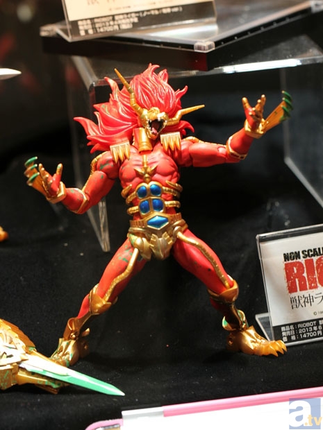 【WF2013冬】海洋堂ブース　フォトレポその３！　シャーマンキング、トップをねらえ2!、獣神ライガー、ANUBISなどのフィギュアを紹介！　-6