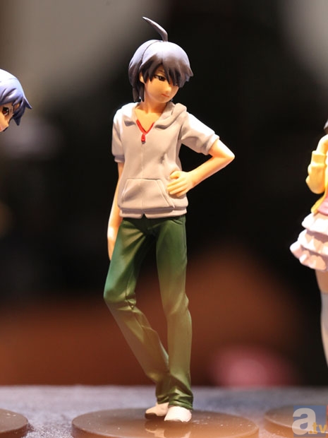 【WF2013冬】海洋堂ブース　フォトレポその２！　偽物語、ヱヴァンゲリヲン新劇場版、よつばと！、ダンボーなどのフィギュアを紹介！　-3