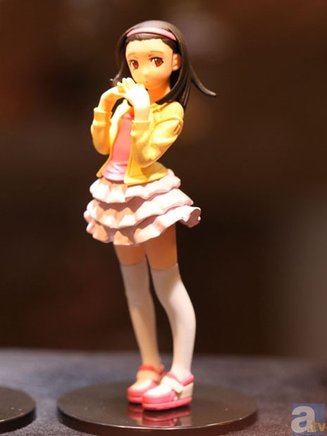 【WF2013冬】海洋堂ブース　フォトレポその２！　偽物語、ヱヴァンゲリヲン新劇場版、よつばと！、ダンボーなどのフィギュアを紹介！　-4