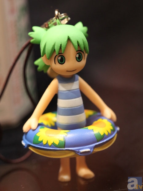 【WF2013冬】海洋堂ブース　フォトレポその２！　偽物語、ヱヴァンゲリヲン新劇場版、よつばと！、ダンボーなどのフィギュアを紹介！　-18