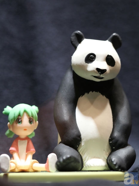 【WF2013冬】海洋堂ブース　フォトレポその２！　偽物語、ヱヴァンゲリヲン新劇場版、よつばと！、ダンボーなどのフィギュアを紹介！　-19