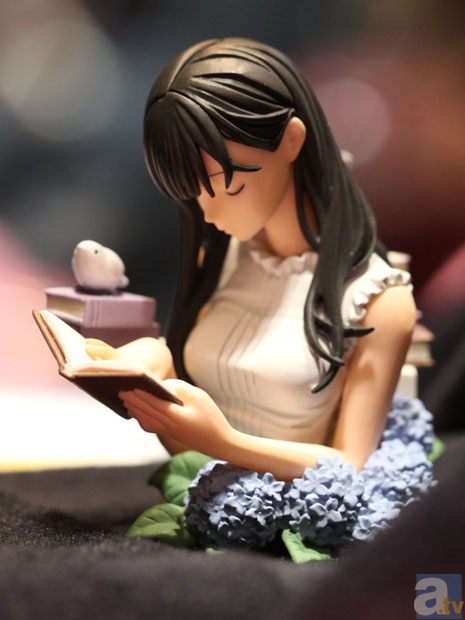 【WF2013冬】海洋堂ブース　フォトレポその２！　偽物語、ヱヴァンゲリヲン新劇場版、よつばと！、ダンボーなどのフィギュアを紹介！　-33