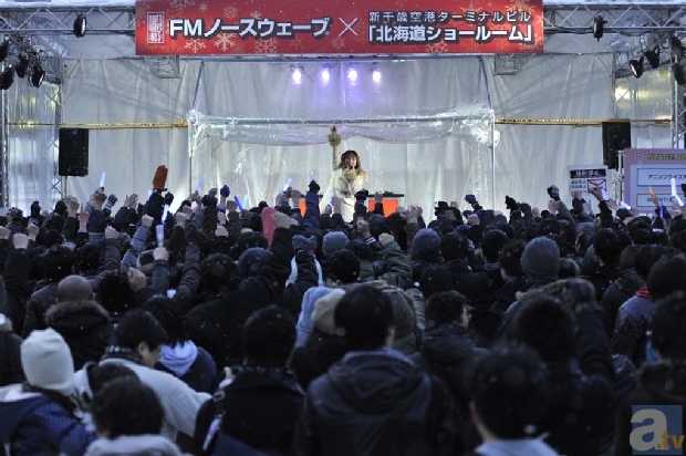 藍井エイルさんが地元札幌の一大イベント「さっぽろ雪まつり」にてライブを敢行！　雪の降る中600人のファンを沸かせる！-2
