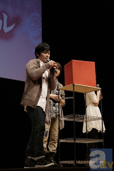 下野さん、神谷さん、遠藤さんによる、息の合ったトークとちょっぴり天然な解答が飛び交ったアニメ『カーニヴァル』開幕公演イベントの模様をレポート-29