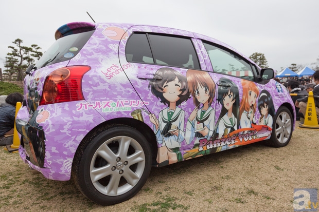 海楽フェスタで『ガールズ&パンツァー』の新痛車が2台お披露目！　なんと、一般販売も決定！-3