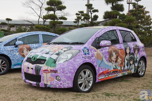 海楽フェスタで『ガールズ&パンツァー』の新痛車が2台お披露目！　なんと、一般販売も決定！-9