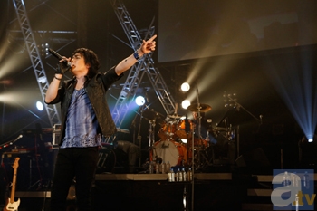 5月5日に開催された大型ライブ「MARINE SUPER WAVE LIVE 2013」をレポート！の画像-4
