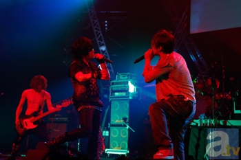 5月5日に開催された大型ライブ「MARINE SUPER WAVE LIVE 2013」をレポート！-8
