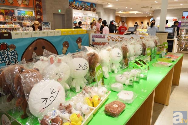 スマホ系ゲームのグッズが盛りだくさん！　8月2日オープンの「AppBank Store 新宿」をレポート-9